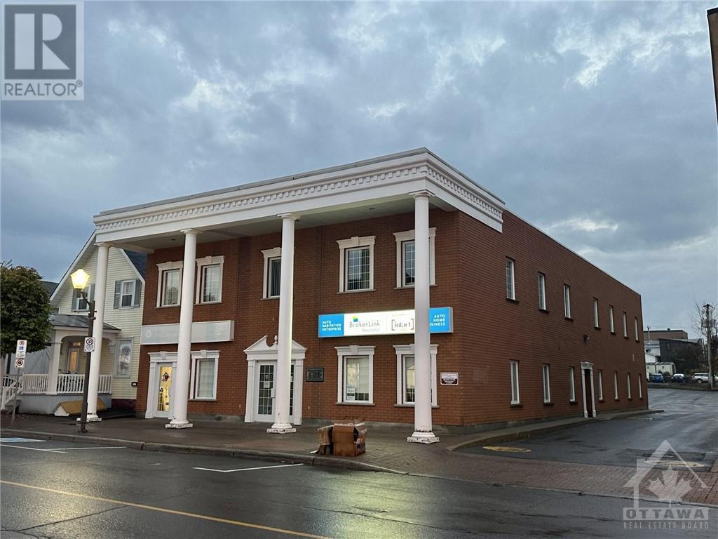 144 Main Street, Hawkesbury, Ontario  K6A 1A3 - Photo 1 - 1367128