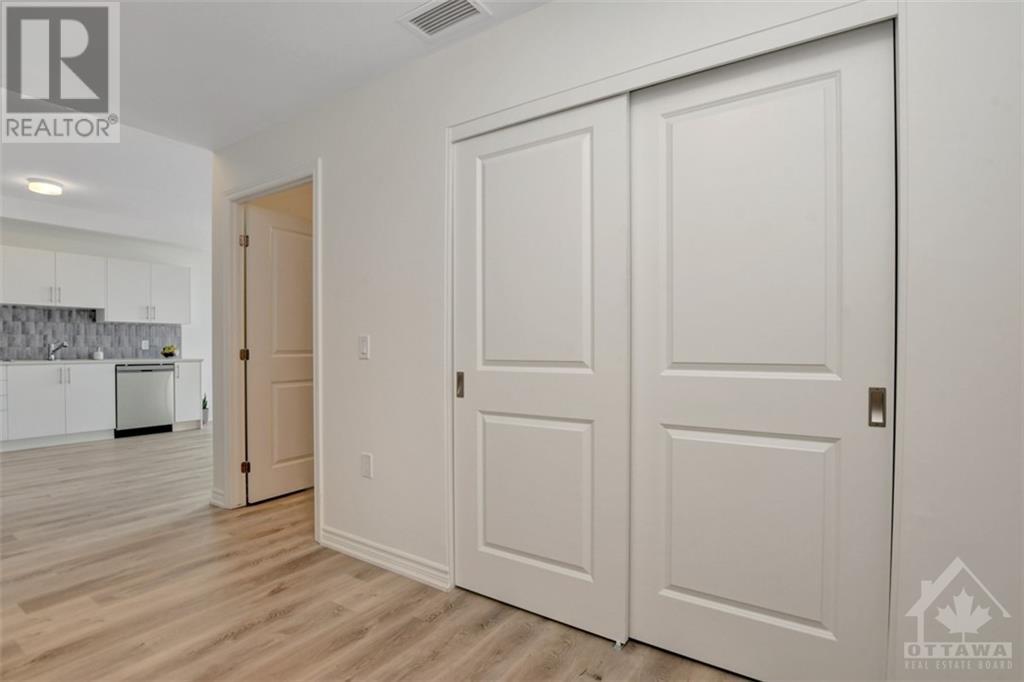 397 Codd's Road Unit#401, Ottawa, Ontario  K1K 2G8 - Photo 12 - 1416944