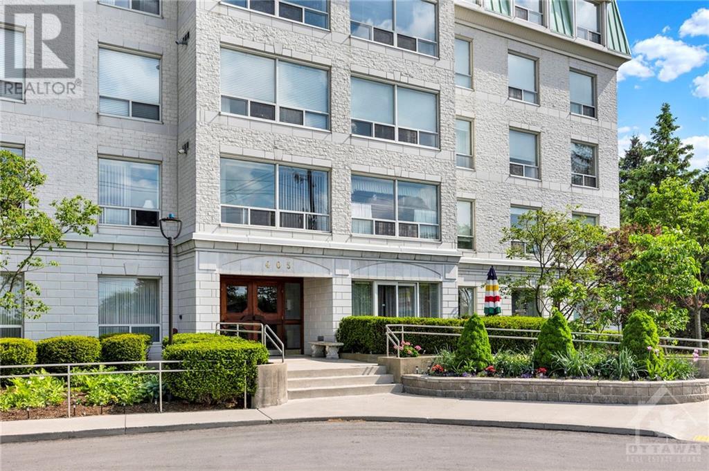 <h3>$499,900</h3><p>405 Erb Street W Unit#306, Waterloo, Ontario</p>